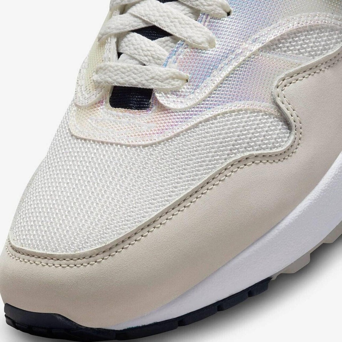 Nike Air Max 1 AMD La Ville Lumière White-Grey Sneakers Size Nike Air Max 1 AMD La Ville Lumière White-Grey Sneakers Size