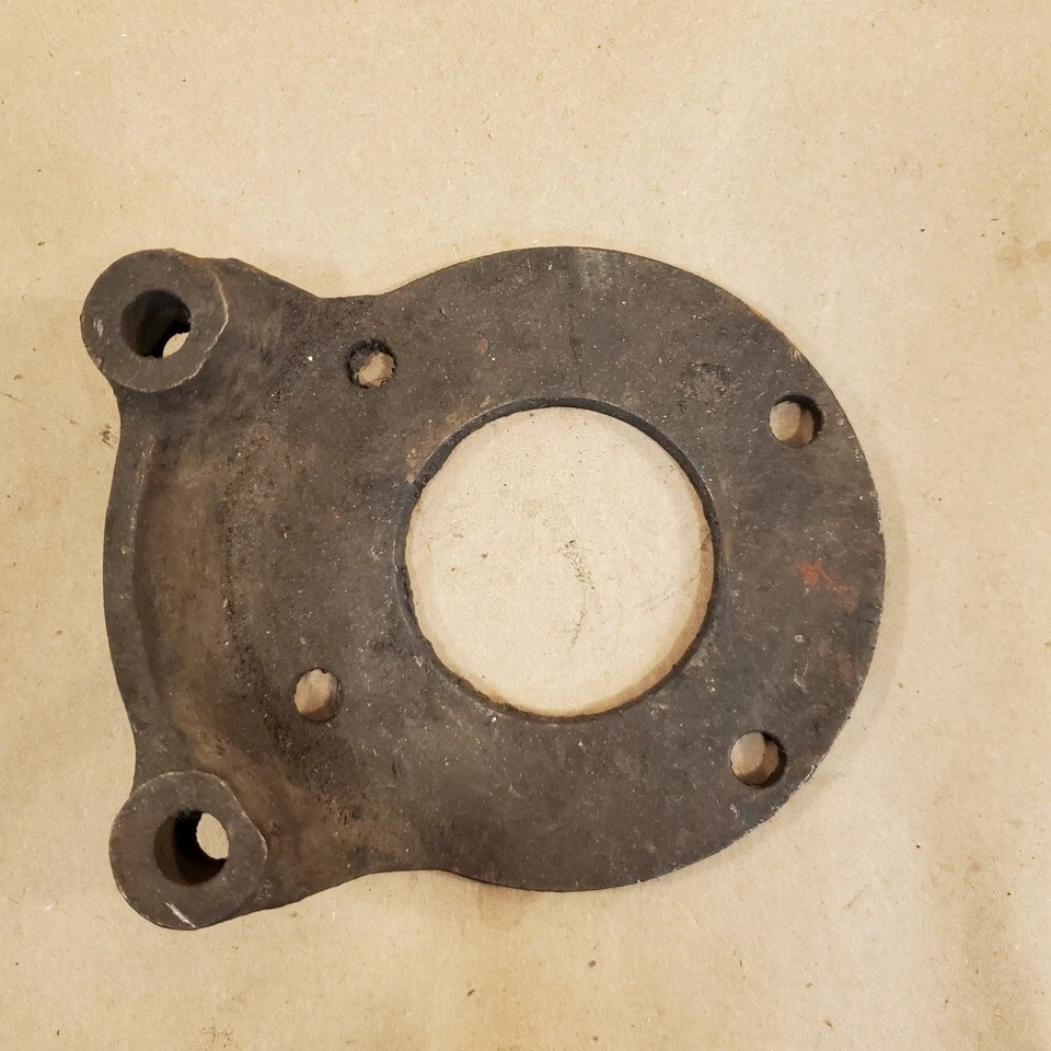 Placa adaptadora pinça de freio traseira direita Jaguar Mk II Mk 2 2.4L C16287 - Imagem 2 de 4