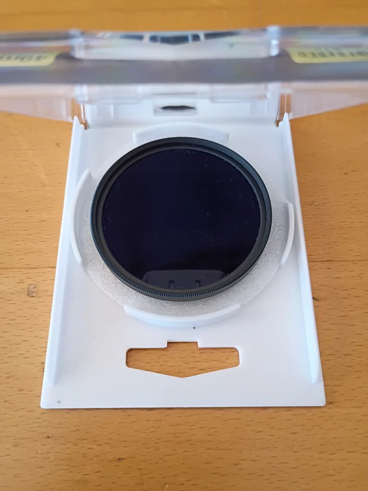 Hoya Infrared R72 49 mm Filter in original case Made in Japan - Clear - Image 4 of 4