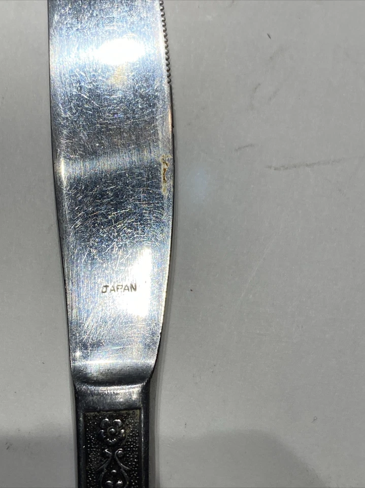 Cuchillo de mantequilla de cubiertos de acero inoxidable Imperial International remolino floral Japón IMI42 Foto 3 de 4