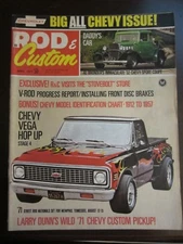 Rod & Custom Magazine April 1971 Larry Dunn's '71 Chevy Custom Pickup (AI)