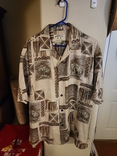 BAMBOO CAY MEN'S SILK HAWAIIAN TROPICAL SHIRT..LARGE