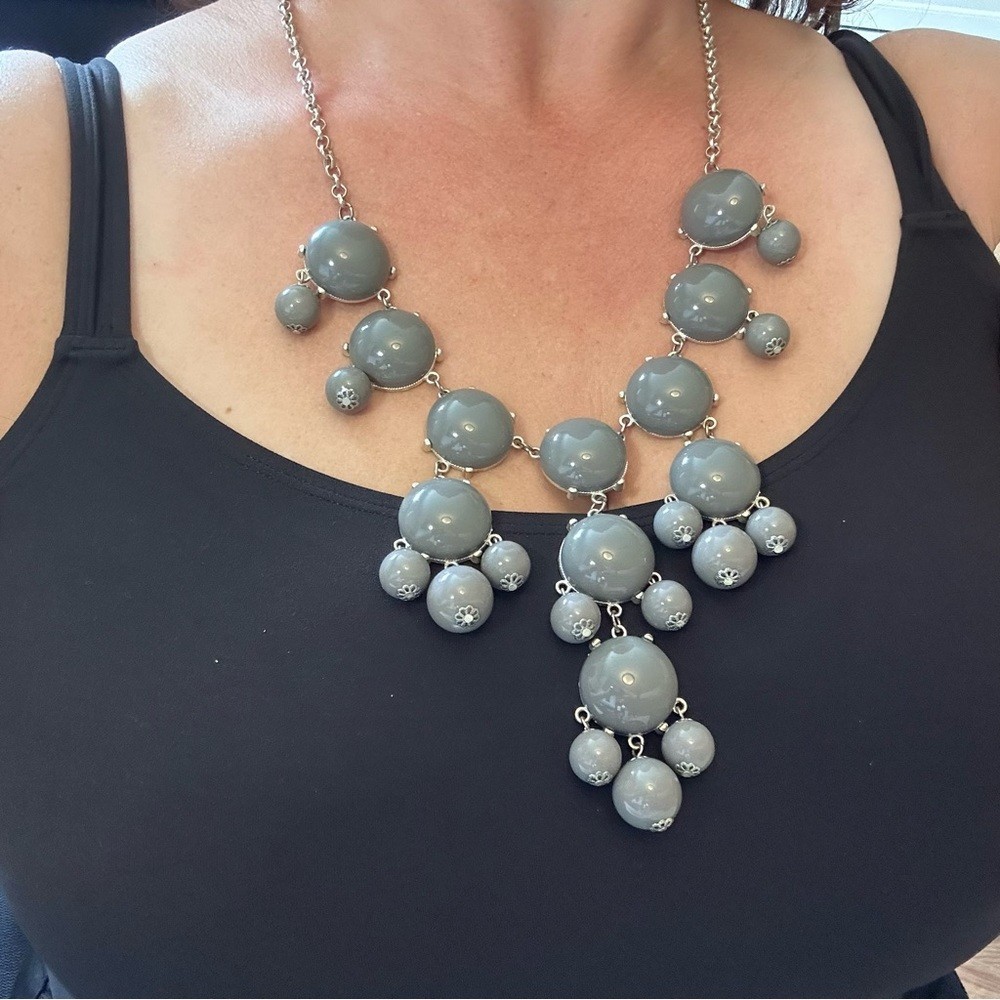 Gray statement necklace - image 5