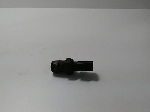 Oil pressure sensor