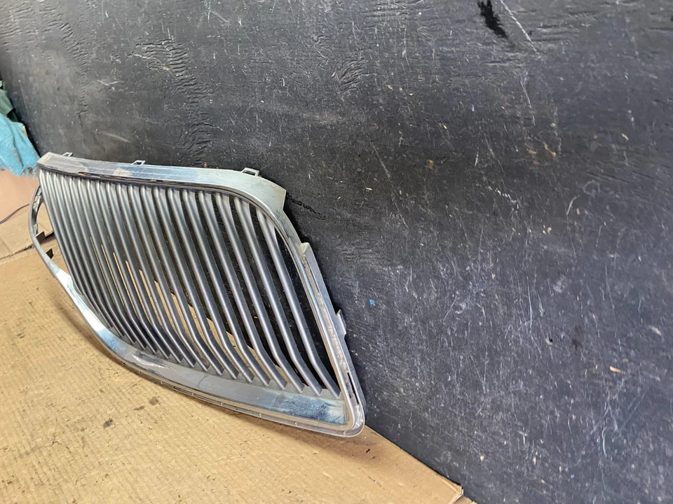 Parrilla lateral del pasajero derecho Lincoln MKT 2013 a 2016 OEM P0194 DG Foto 2 de 4