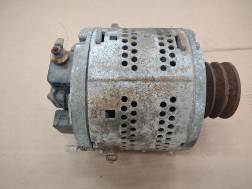 International Truck alternator