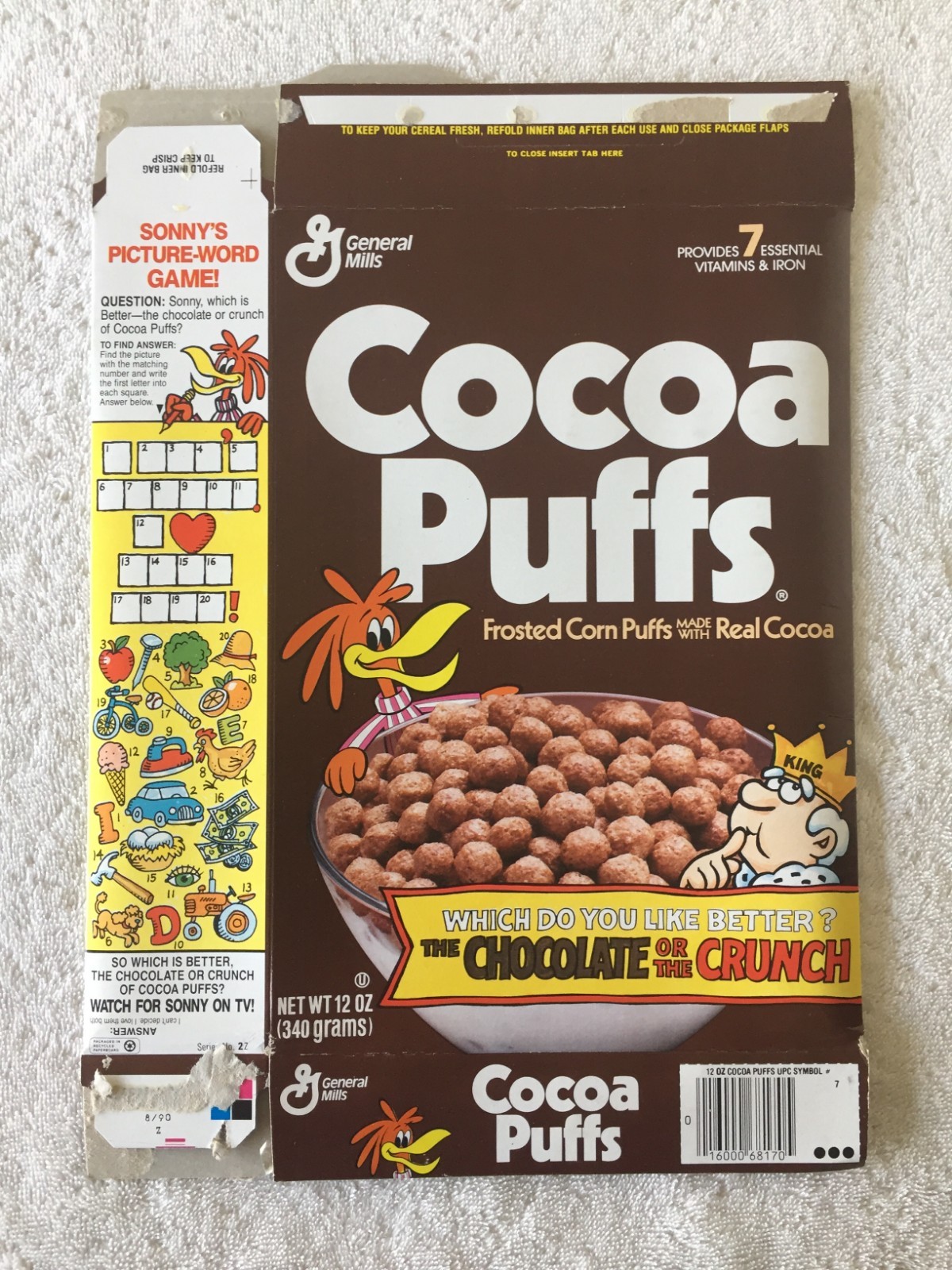RARE General Mills COCOA PUFFS Cereal Box with KING Chocolate or Crunch