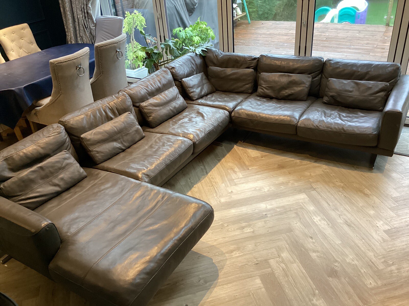 Large grey leather corner suite 5/6 seat sofa with Chaise Lounge eBay