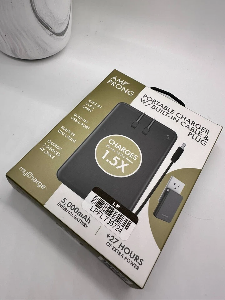 Banco de alimentación de salida myCharge Amp Prong 5000 mAh/12 W con cable de carga integrado Foto 3 de 4