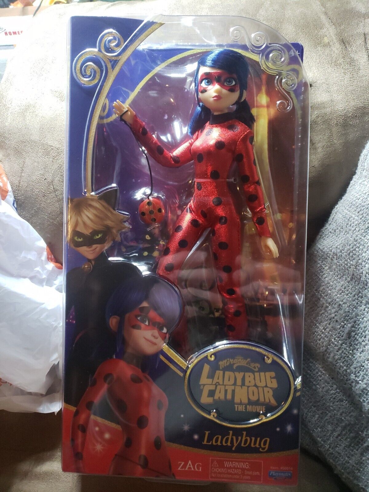 Miraculous Ladybug Fashion Doll Cat Noir 10.5in Deluxe Bandai Zag