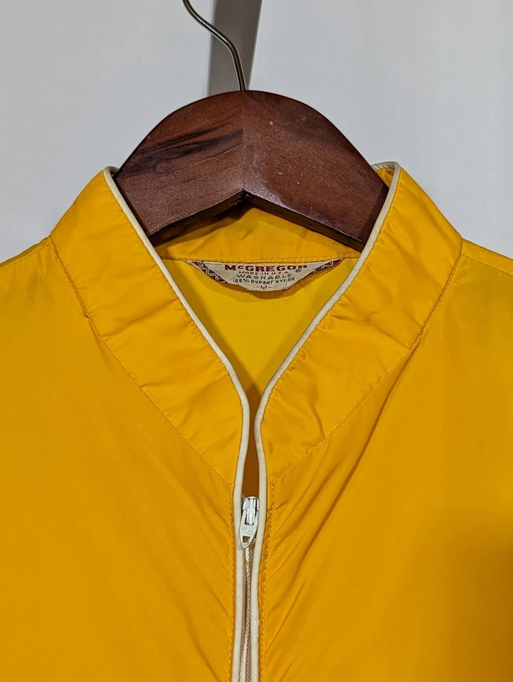 Jaqueta McGregor vintage anos 60 Anorak corta-vento amarelo mostarda náilon suporte de pressão pescoço - Imagem 4 de 4