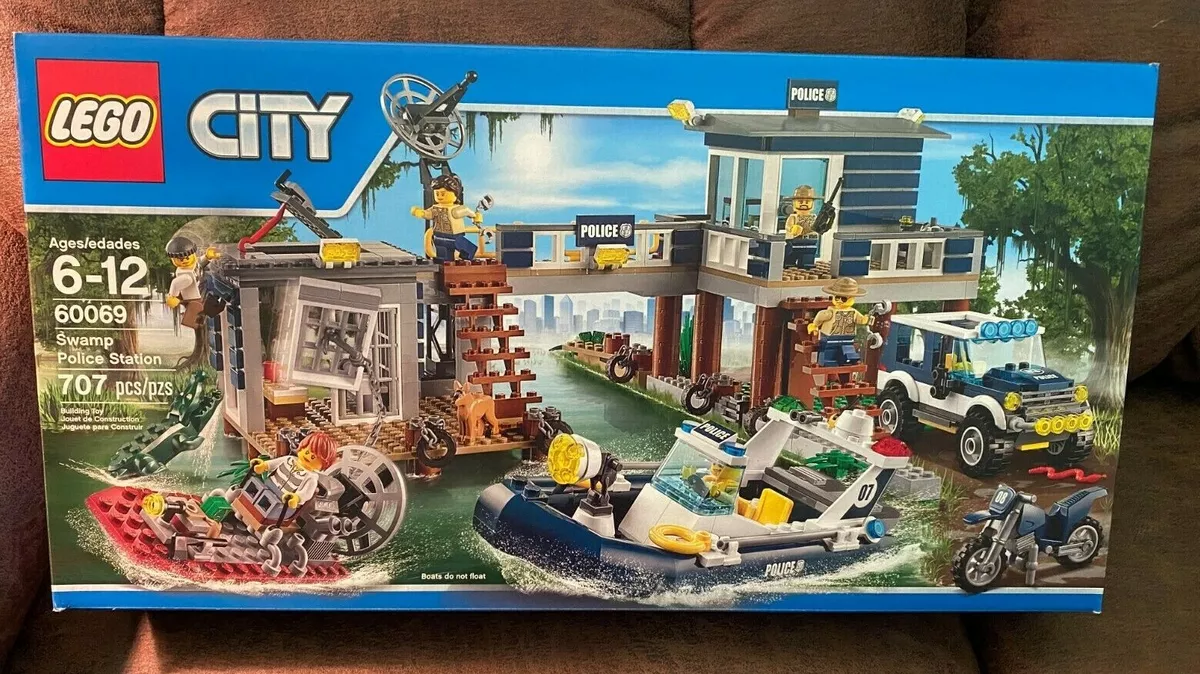 LEGO Set 60069 City SWAMP POLICE STATION Brand NEW FSB Retired