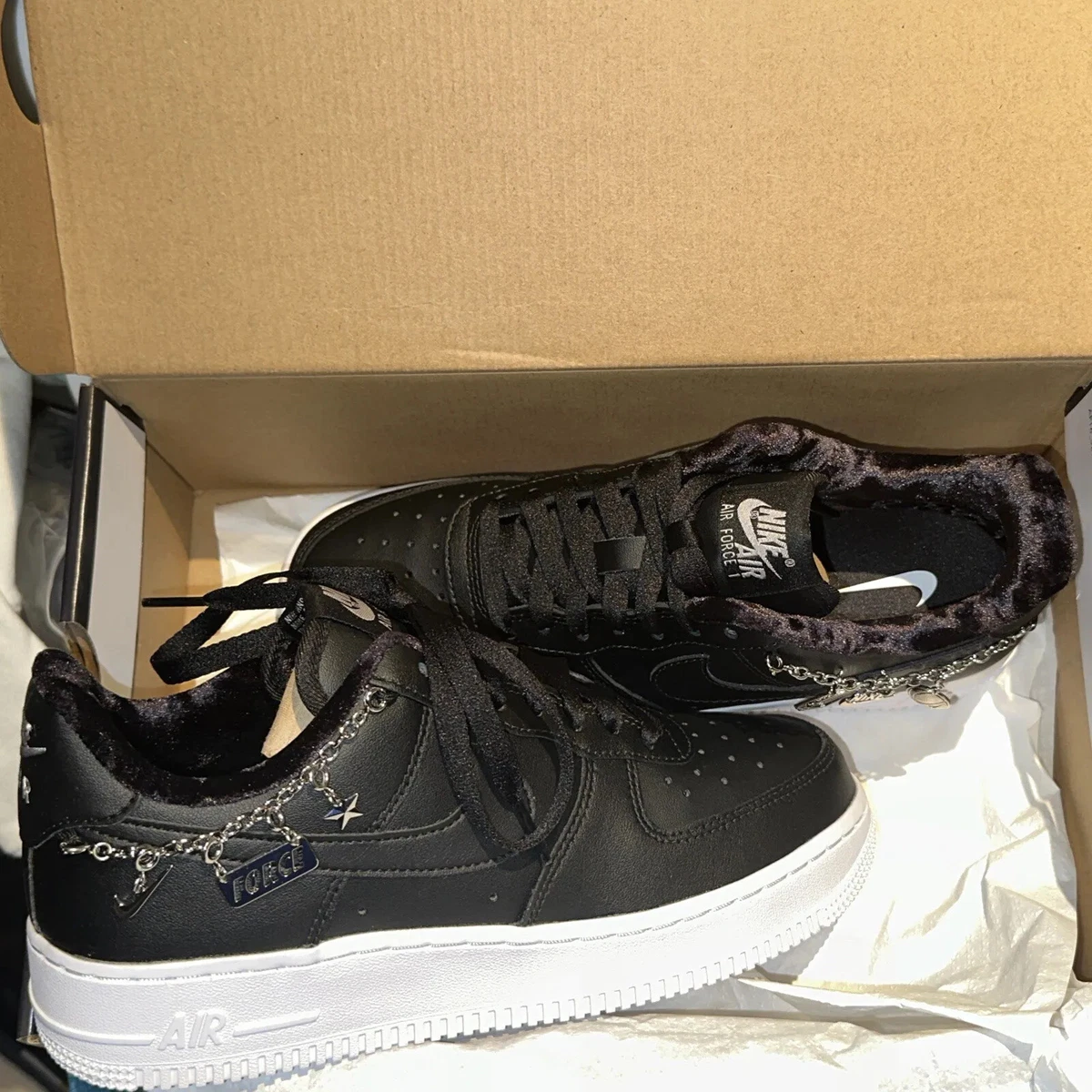 Af1 pendant 2024