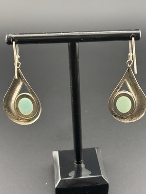 925 Mexico Green Stone Teardrop Dangle Earrings Sterling Silver Filigree 7g