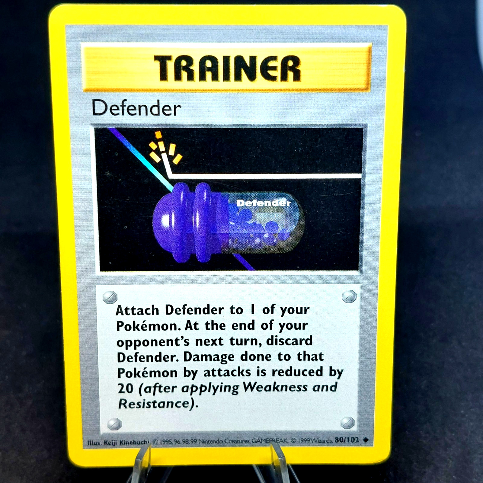 Pokemon Card - Shadowless Defender (80/102) English Base Set LP