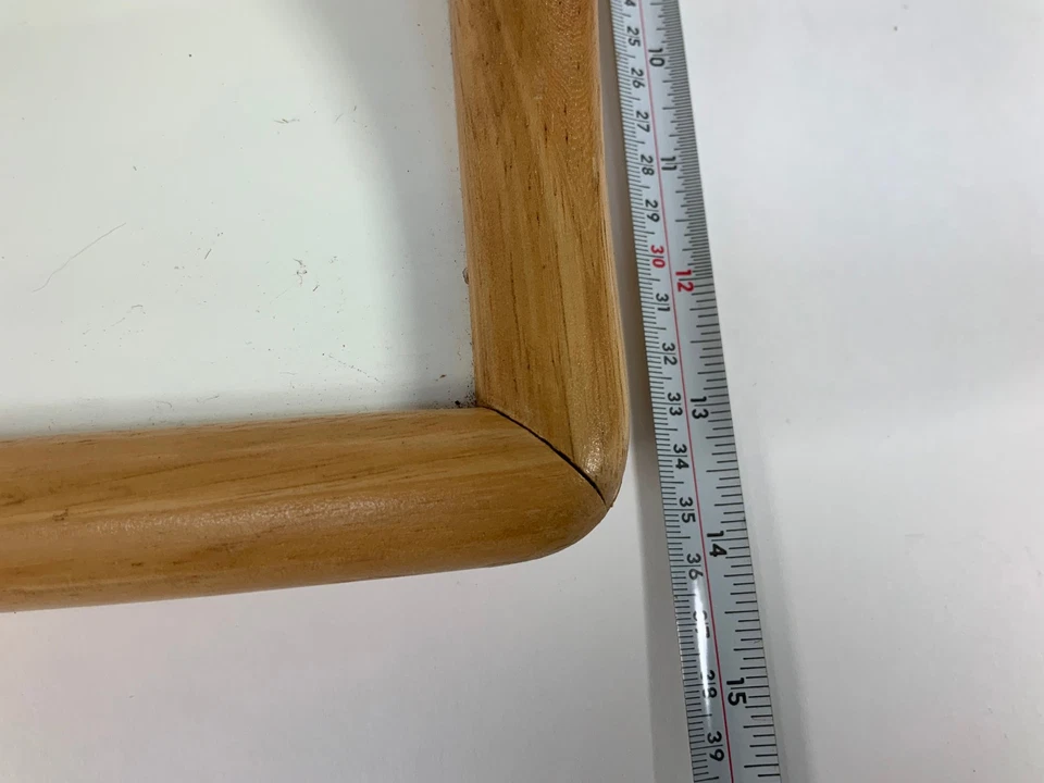 DESAYUNO de madera vintage con tapa laminada blanca en bandeja de cama Foto 4 de 4