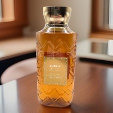 Bath  Body Works Body Wash- Dahlia 10 fl oz 