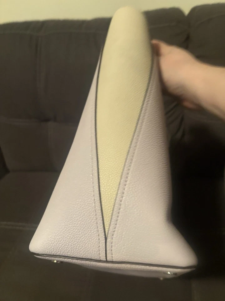 Bolso de Mano Kate Spade Margaux Grande de Hombro Lila con Luz de Luna Nuevo con Etiquetas Foto 4 de 4