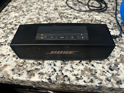 Bose SoundLink Mini Portable Bluetooth Speaker, Black, (please read description)