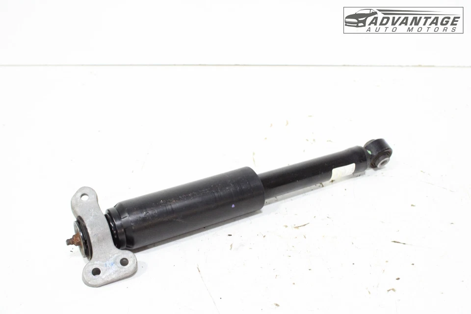 Chevrolet Camaro 2016-2024 tracción trasera lado izquierdo amortiguador puntal OEM Foto 2 de 4