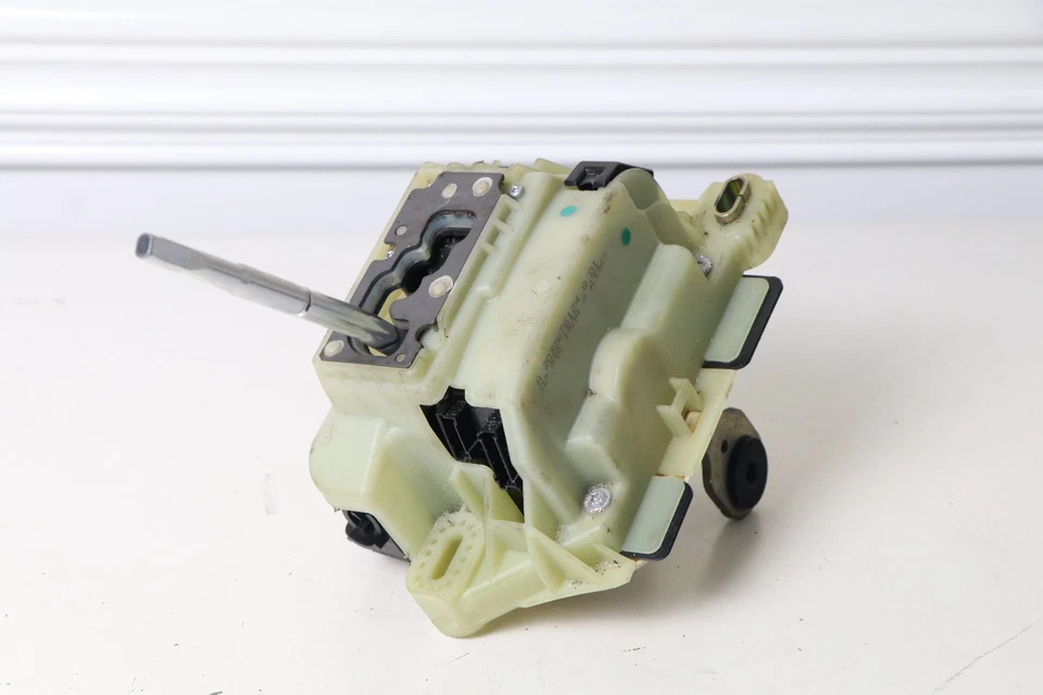 01-09 MERCEDES W203 W209 CLK350 CLK500 Transmission Gear Shifter Assembly OEM #4 - Image 2 of 4