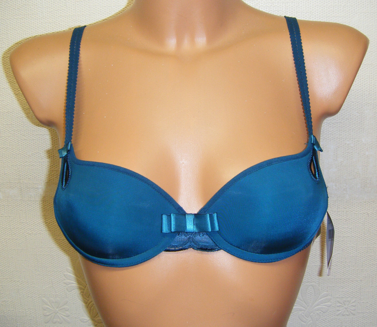 Chantelle Passionata Glamorous Bra Size 32A Green Padded Plunge T-Shirt 5419