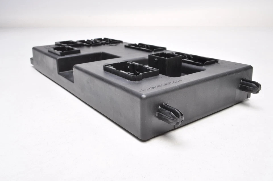 Land Rover Range Rover Evoque II L551 1.5 P300E Modulo Centralina JPLA-14F041-BH - Immagine 4 di 4