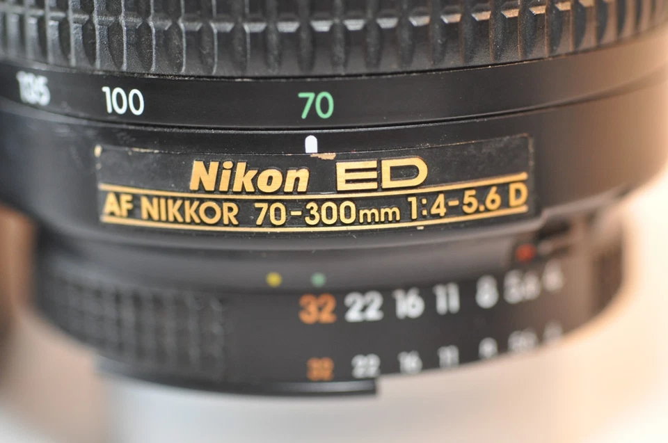 Nikon ED AF Nikkor 70-300mm 4-5.6 D FX lens HB15 for FM F100 DF D850 D750 D90 D5 - Image 2 of 4