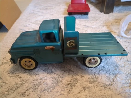 Tonka NO. 04 - Farm Stake Truck Nice Original Pressed Steel 19 60/61 (No Stakes)