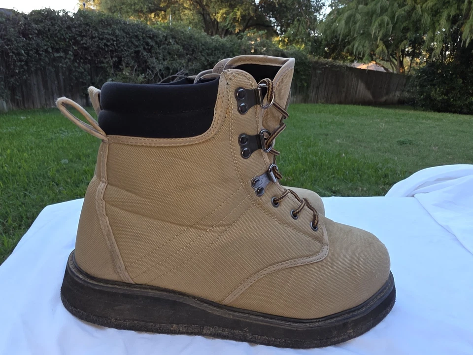 White River Fly Fishing Wading Boots  Size 9 Men's Kaki  - Image 3 of 4