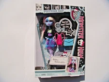 2012 MIB MONSTER HIGH PICTURE DAY ABBEY BOMINABLE GIFT SET