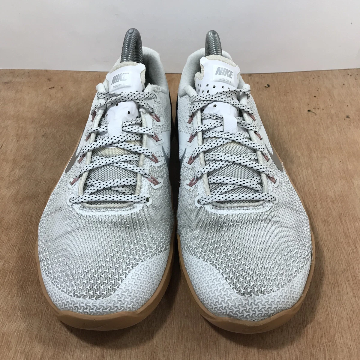 Nike Metcon 4 Women Size 8 924593 100 White Gray Running Shoes