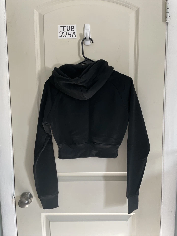 Sudadera corta con capucha roja negra 01 estampado de leopardo para mujer talla M’s Foto 3 de 4