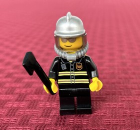 Lego City Fire Off-Road Fire Rescue (7942) with minifigure ~ 99% Complete