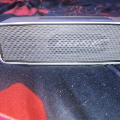 Bose SoundLink Mini Bluetooth Portable Speaker Rechargeable AUX Silver/Gray