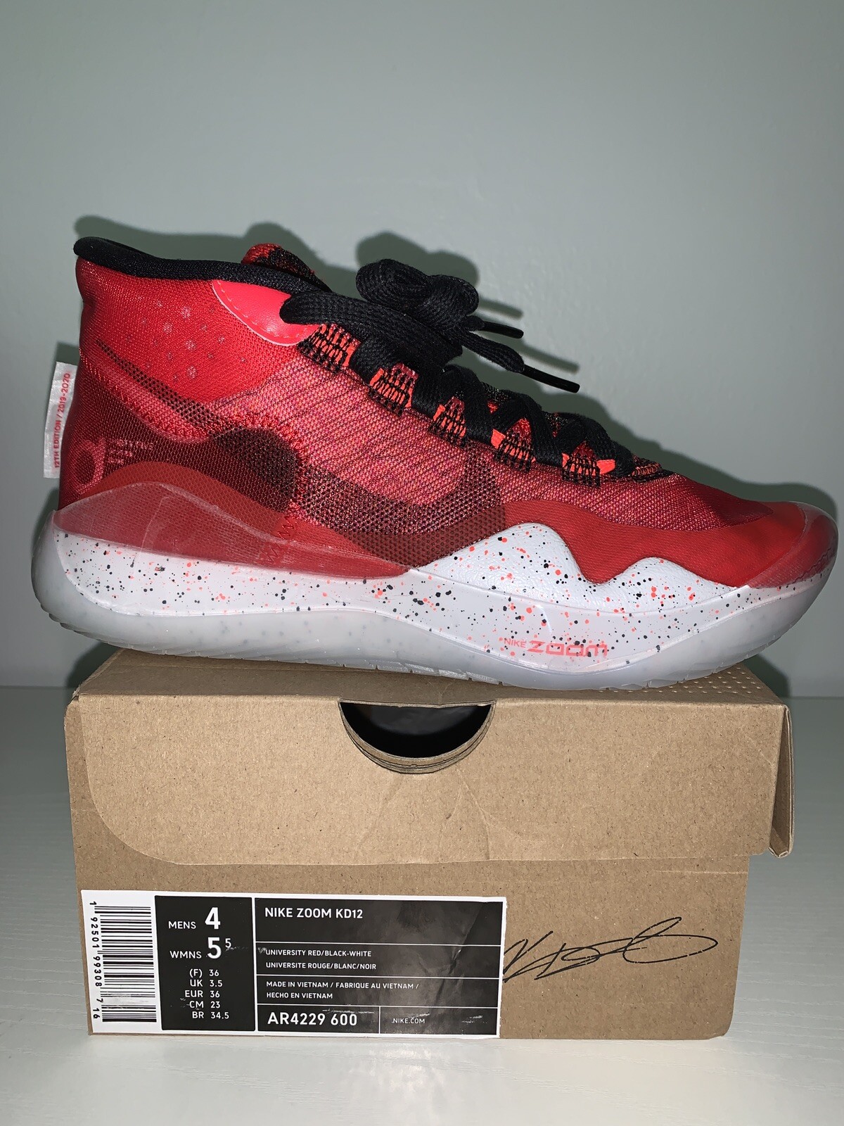 kd 12 university red