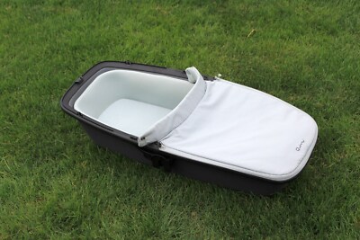 Quinny Carrycot Zapp Lux Grey on Graphite Kinderwagenaufsatz Mit Bügel