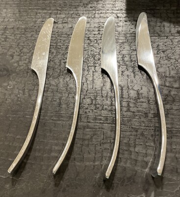 JA Henckels Zwilling 18/10 Stainless Set Of 4 Bellasera Dinner Knives