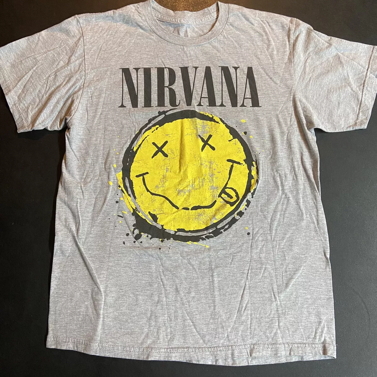 Medium Nirvana Smiley Face Logo 90s Grunge Band Shirt Grey T-Shirt Kurt Cobain