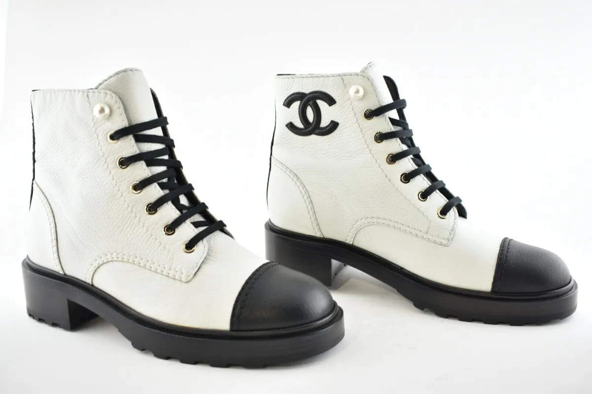 Chanel 19B White Black Pearl Logo CC Combat Lace Up Tie Ankle Short Boots 41
