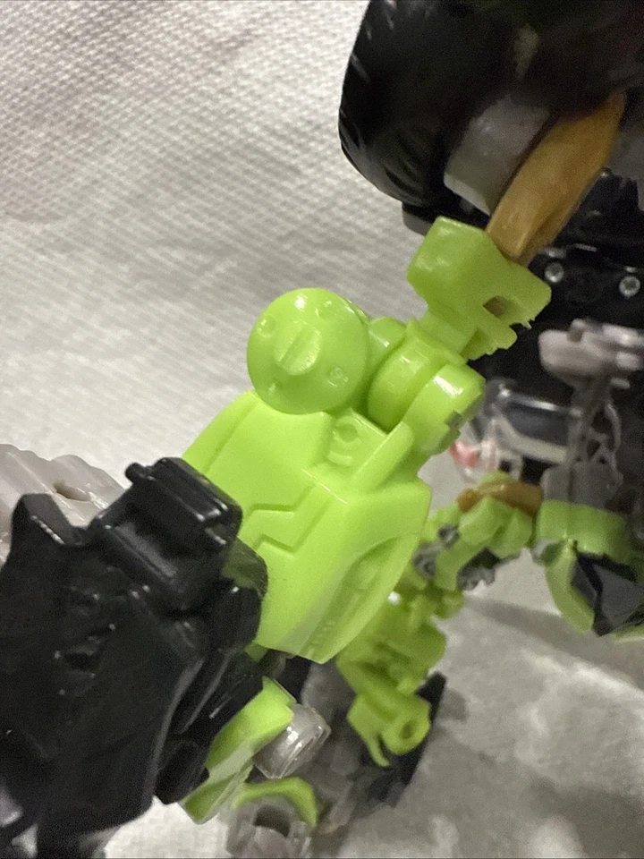 Transformers DOTM Human Alliance Roadbuster Dark of the Moon casi completo Foto 4 de 4