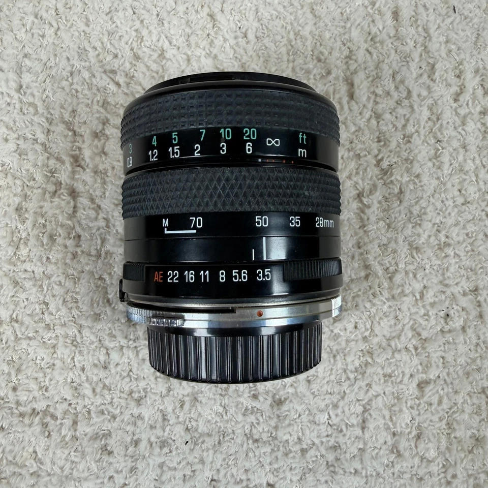 Tamron 28-70mm f3.5-4.5 Tele Macro Telephoto Zoom Lens with Cap Untested - Image 4 of 4