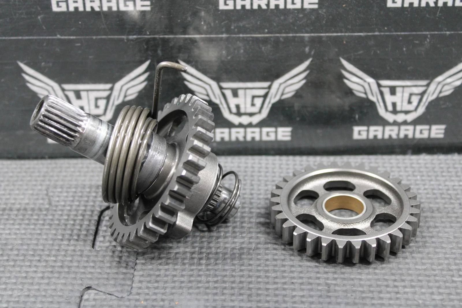 2008 04-09 HONDA CRF250R OEM KICKSTART KICK START SHAFT SPINDLE W IDLER GEAR