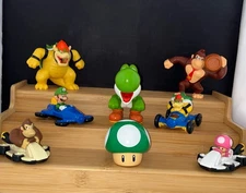 Nintendo Starter Pack Super Mario Bros. Action Figure Collection Lot Bundle Of 8