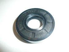 NEW TC 17X38X8 DOUBLE LIPS METRIC OIL / DUST SEAL 17mm X 38mm X 8mm