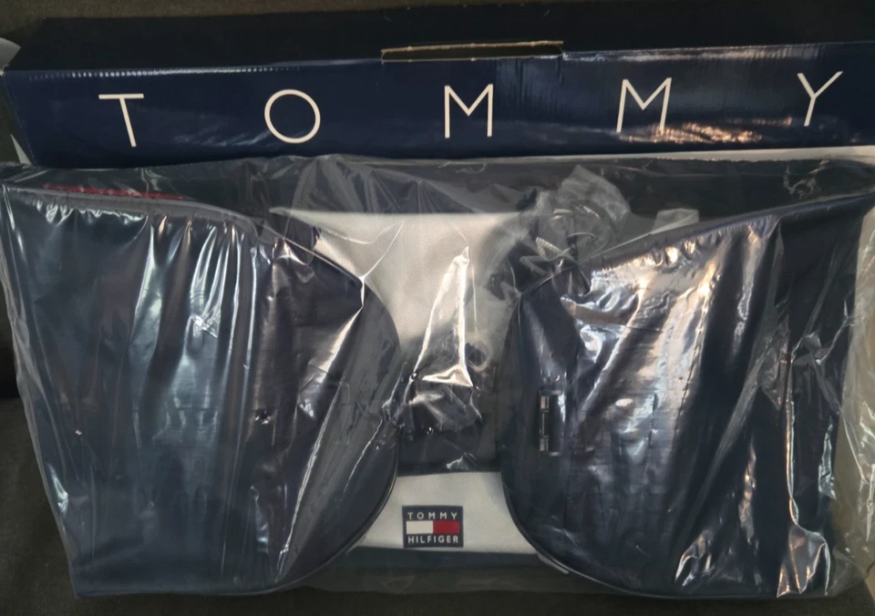 VTG. Tommy Hilfiger TOMMY GIRL On the Go Travel Casual  Duffel Bag  Strap NEW - Image 3 of 4