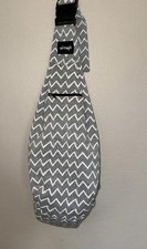 NATUYA Pet Sling Carrier Gray Chevron Adjustable Small Dog Cat Carrier EUC