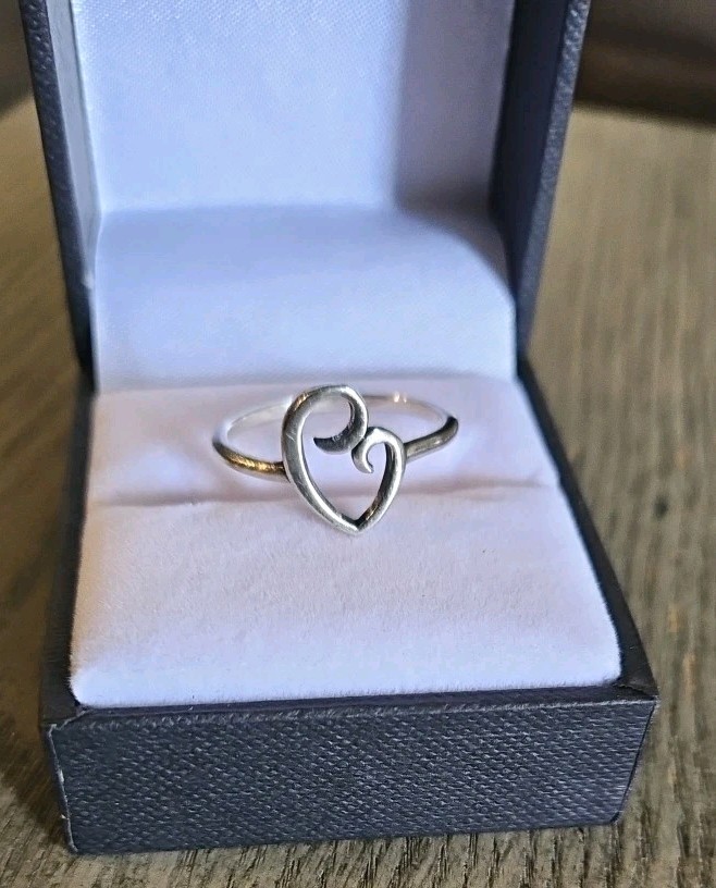 James Avery Sterling Silver Delicate Mother's Lov… - image 1