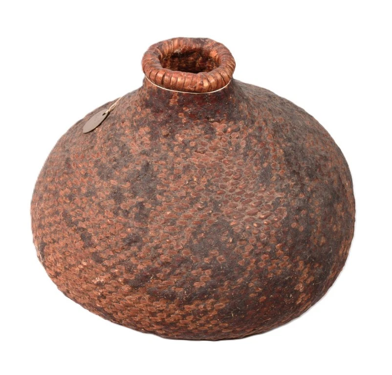 Cesta de agua Paiute Pitch aprox. 1890 Talla 4.875" H x 6" D + 1.5" D Apertura Foto 2 de 4