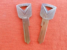 2 FORD TRUCK F100 F250 NOS IGNITION DOOR KEY BLANKS 61 1962 1963 1964 1965 1966